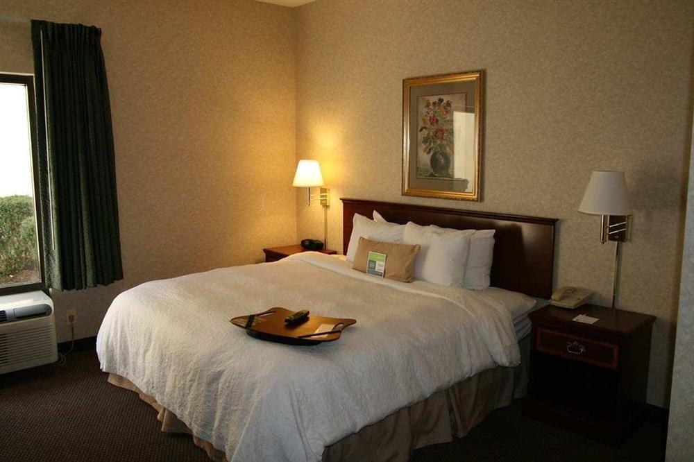 Hampton Inn Флемингтон Номер фото